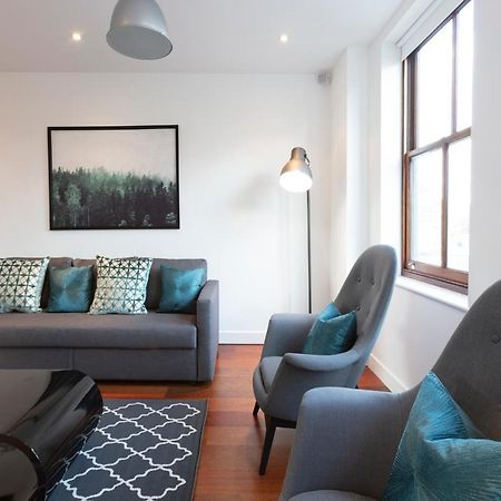 Hampden Apartments - The Charles ويندسور المظهر الخارجي الصورة