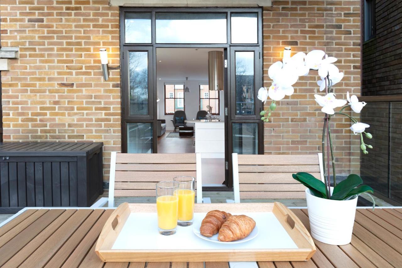 Hampden Apartments - The Charles ويندسور المظهر الخارجي الصورة